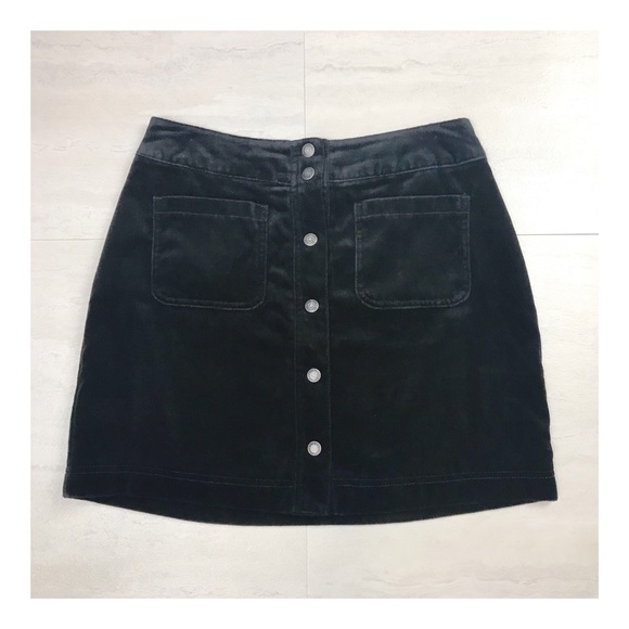 GAP Dresses & Skirts - GAP Black Velvet Button Down Mini Skirt Size 8